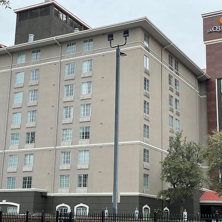 Hotel La Quinta By Wyndham San Antonio Airport Exterior foto